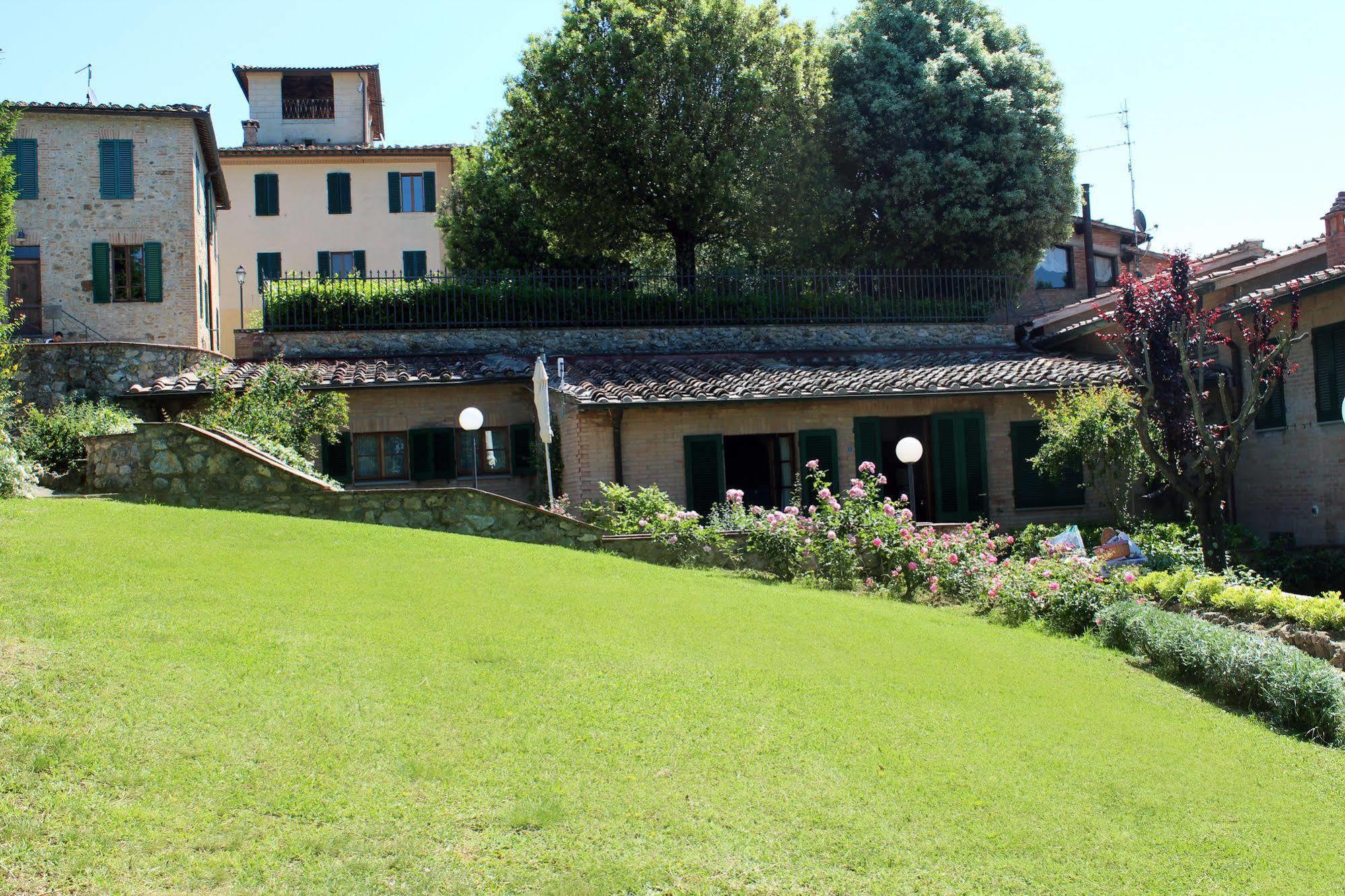 Villa Agostoli Siena Bagian luar foto