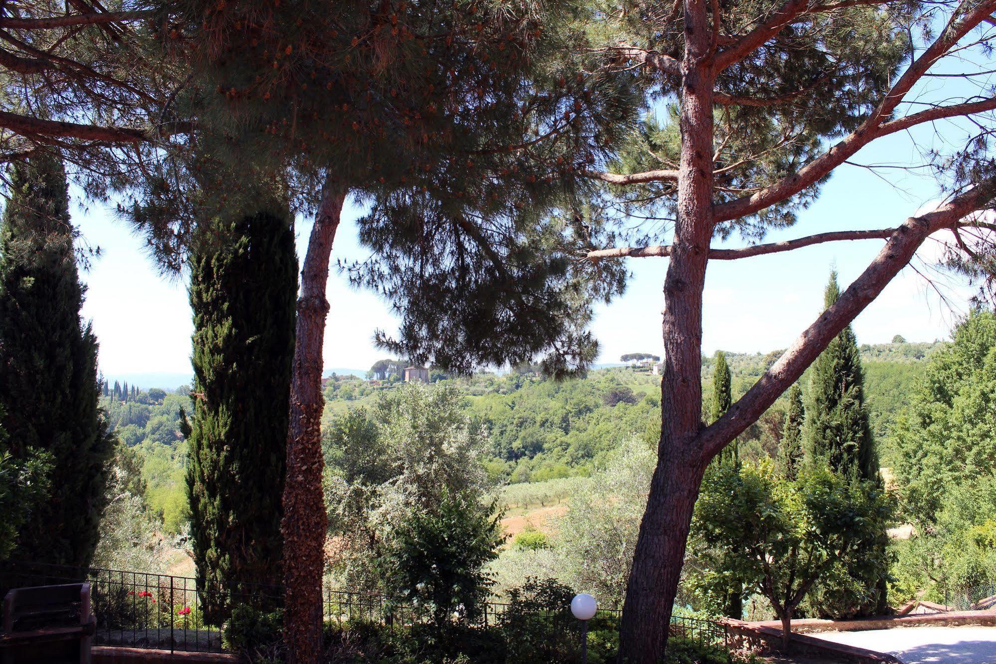 Villa Agostoli Siena Bagian luar foto