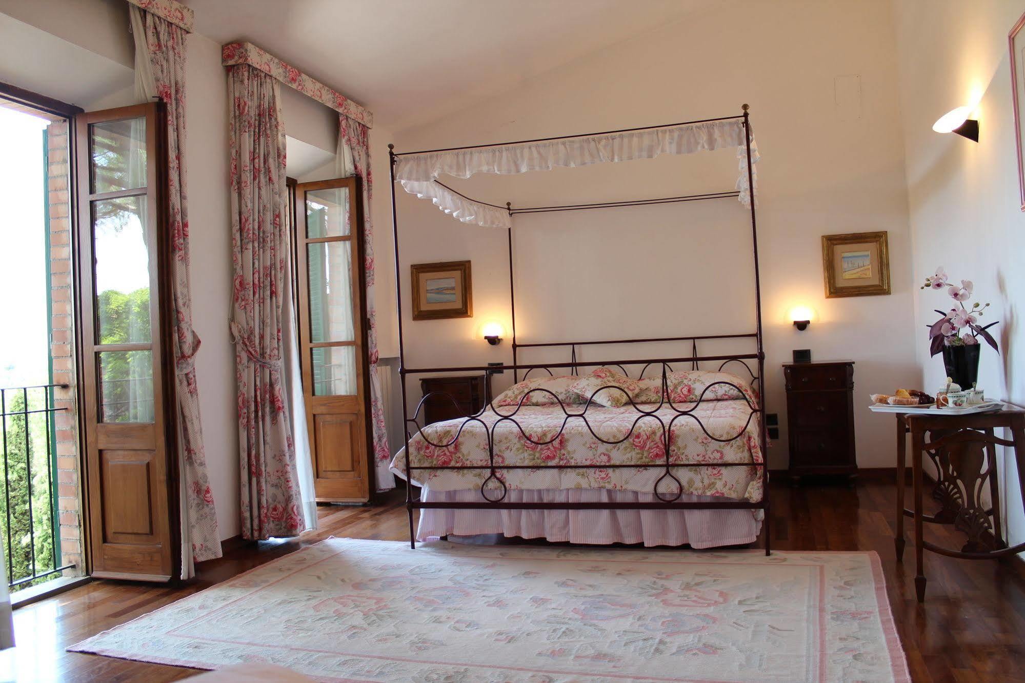 Villa Agostoli Siena Bagian luar foto